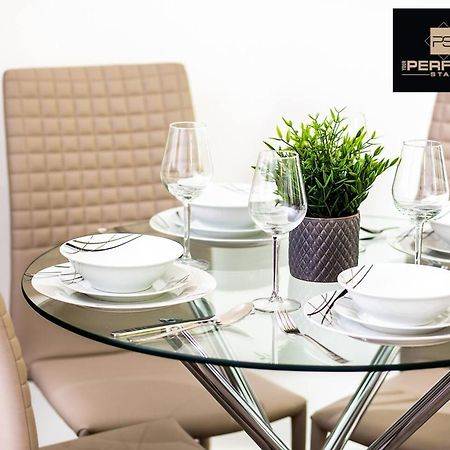 Luxe Modern Apartment By Your Perfect Stay Short Lets 버밍엄 외부 사진