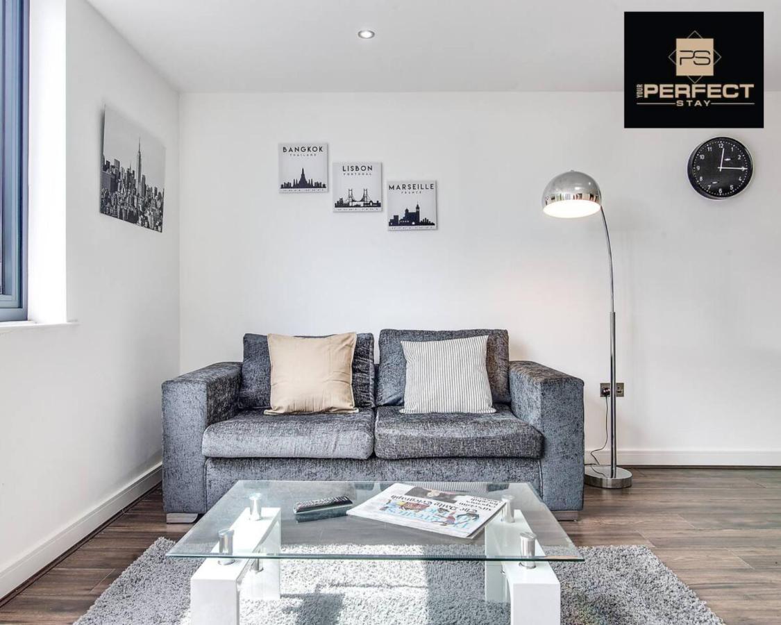 Luxe Modern Apartment By Your Perfect Stay Short Lets 버밍엄 외부 사진