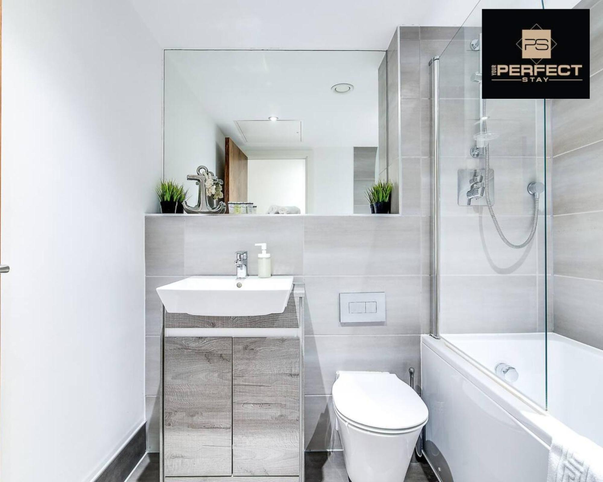 Luxe Modern Apartment By Your Perfect Stay Short Lets 버밍엄 외부 사진