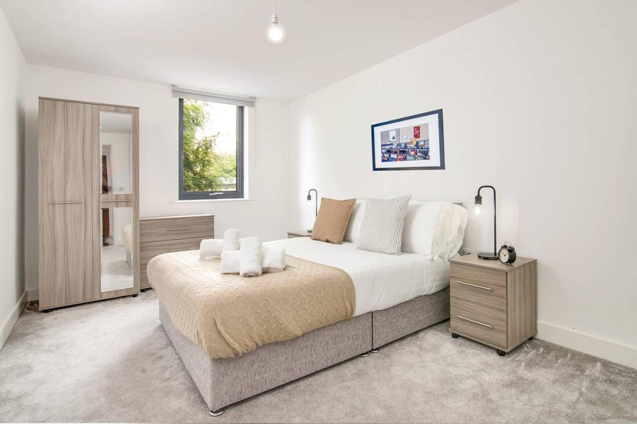 Luxe Modern Apartment By Your Perfect Stay Short Lets 버밍엄 외부 사진